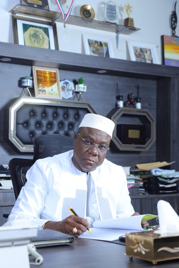 Youssouf Toure, PDG de DIABALY-TRANSIT, sacré meilleur manager 2020 du secteur du transit africain